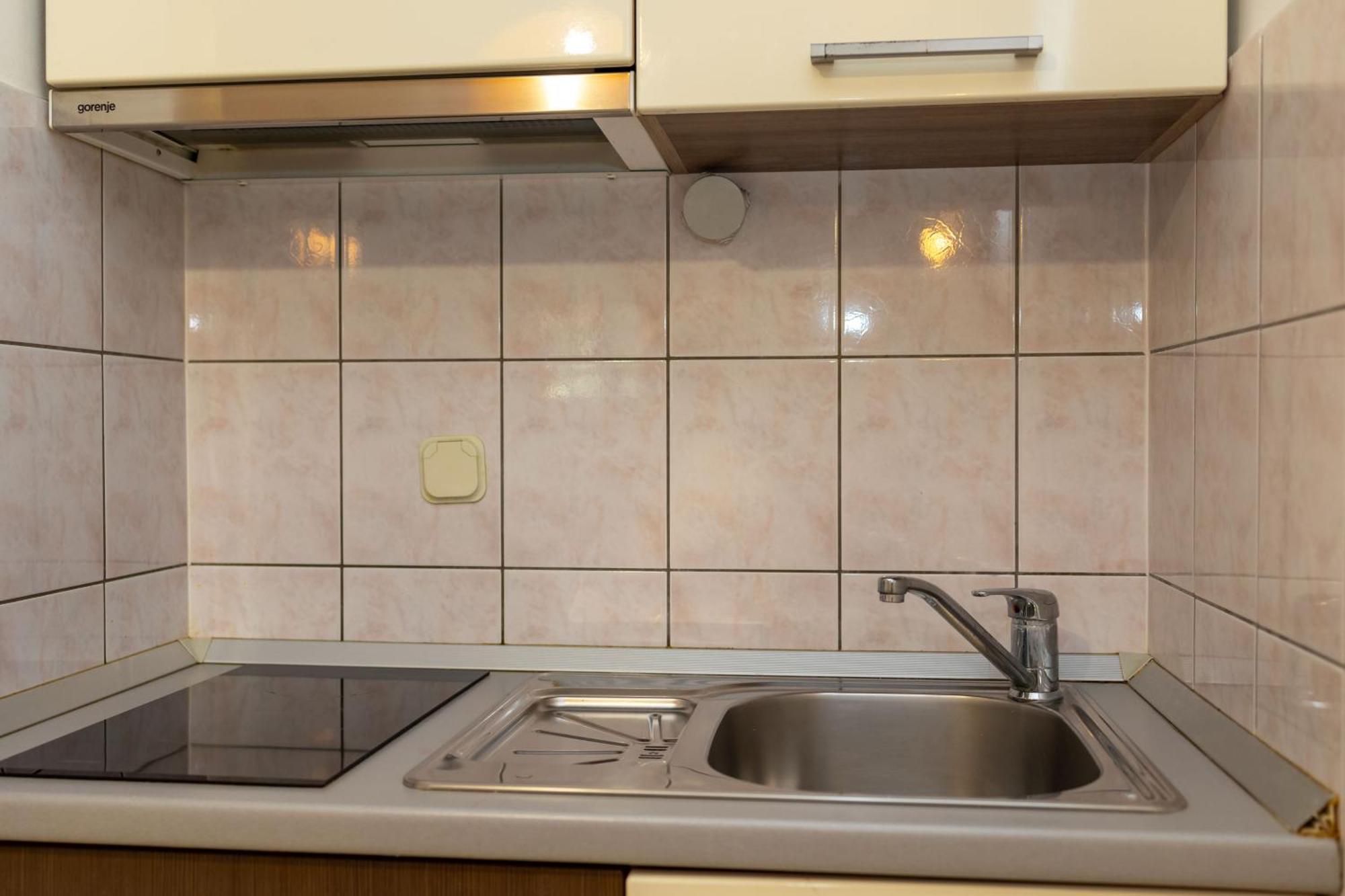 פודסטראנה Premium Apartments - Lavica Beach חדר תמונה